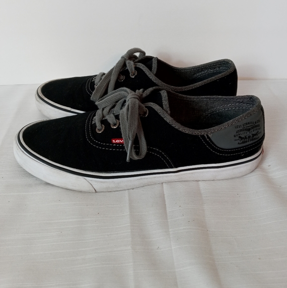 Levi's women's sneakers Sz 9 - Picture 2 of 7